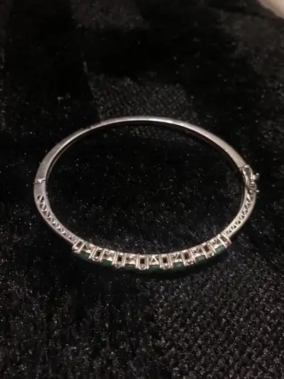 Emerald bracelet, View more