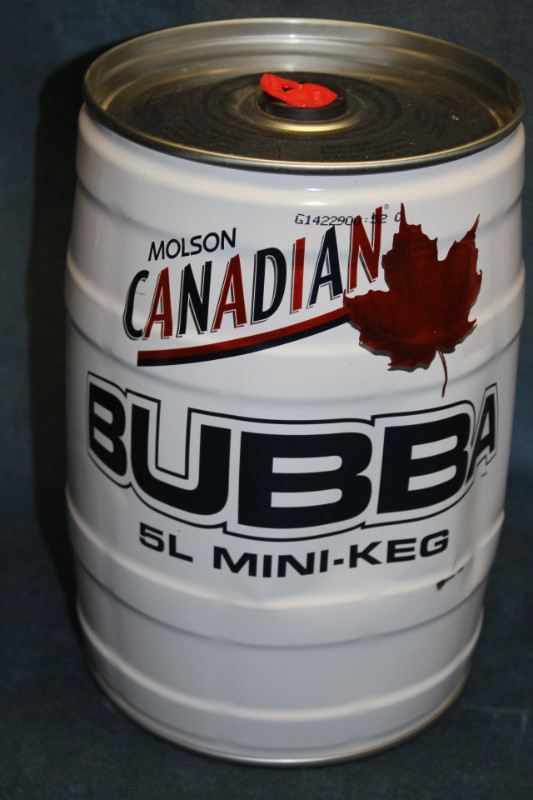 Molson Canadian Bubba 5L Mini Keg, Great display Item Arts