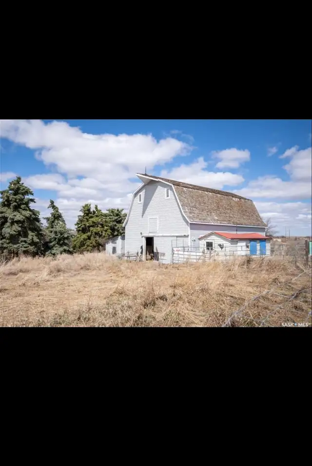 HOME QUARTER WITH YARDNEUDORF, SK AREARM of mClEOD in Land for Sale in Regina - Image 10