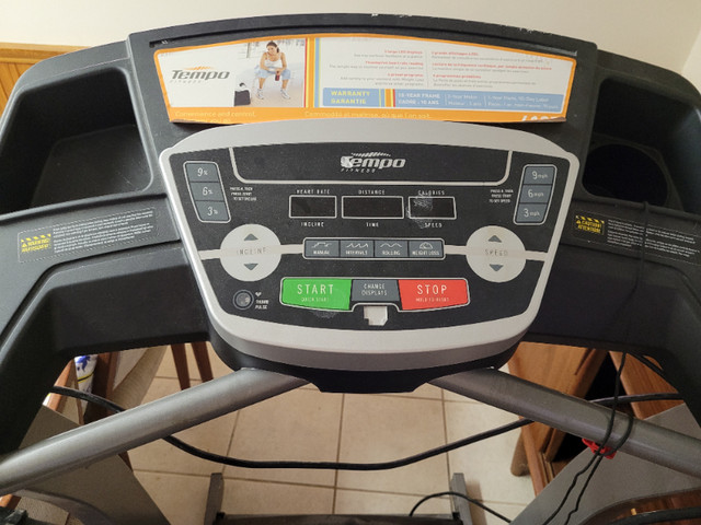 Treadmill in Exercise Equipment in Hamilton - Image 4