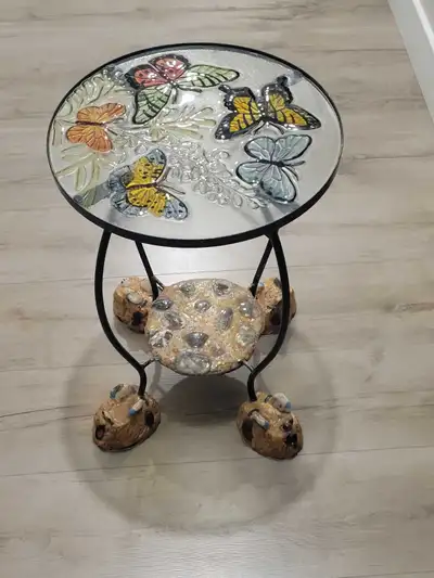 Table de bout papillon, View more