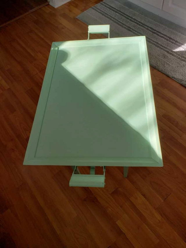 Folding table  in Other Tables in Brantford - Image 2