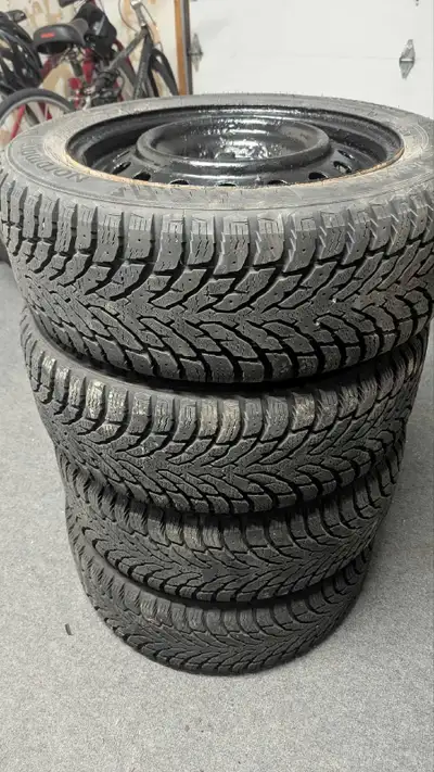 Marque : Nordman Modèle : North 9 Dimension : 205/55R16 94T Usure : 1 hivers Monté sur roue d’acier...