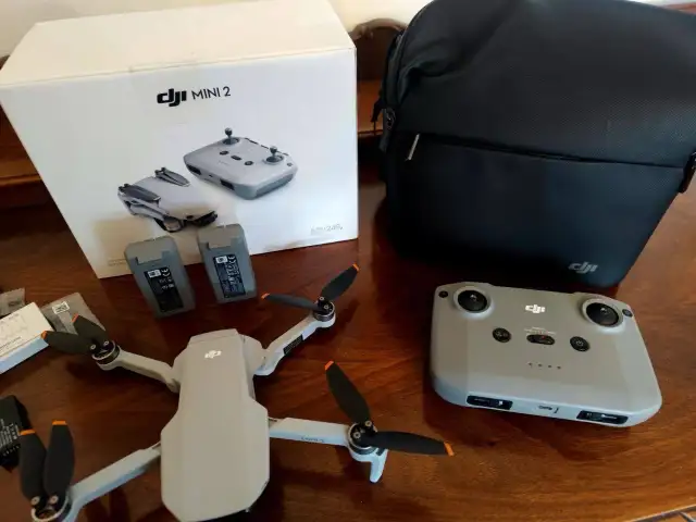 DJI Mini 2 Flydrone Camera + Accessories