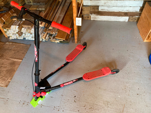 Trottinette Fliker dans Jouets et jeux  à Edmundston