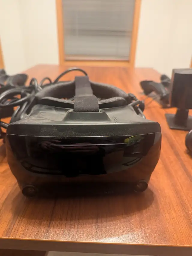 Valve Index VR Headset Kit - Black (354231)63005667203331122