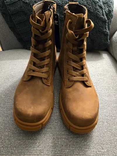 Sorel womens Explorer Lace Boot Fashion Boot, View more
