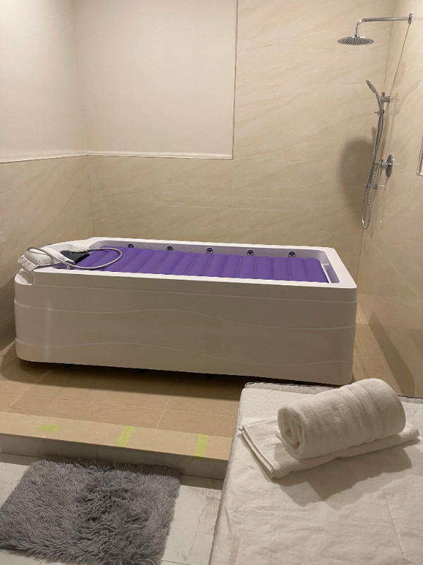Happy Hour Discount for table shower massage - Mississauga / Peel Region in Massage Services in Mississauga / Peel Region