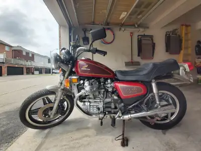 No ownership, no keys Bike for restoration or parts Engine was not started for more than 20 years Ot...