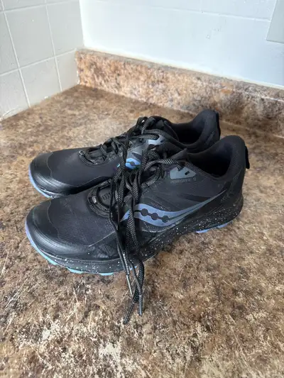 Saucony Peregrine size 10 Womens, View more