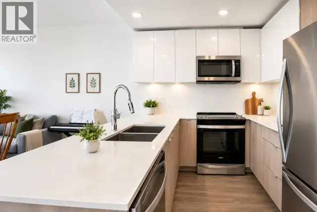 Bright 2022-Built 1 Bed + Den - Downtown PoCo in Condos for Sale in Vancouver - Image 2