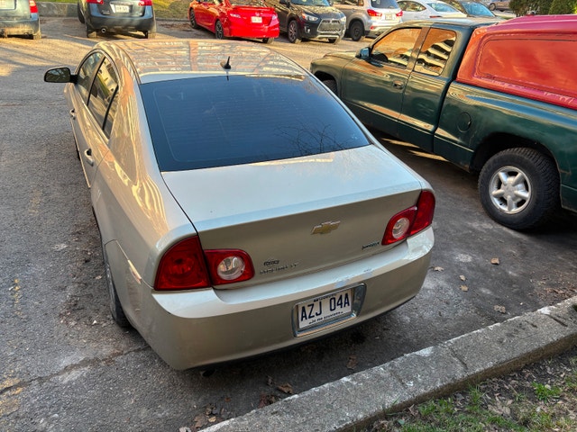 Chevrolet Malibu 2011 — photo 3