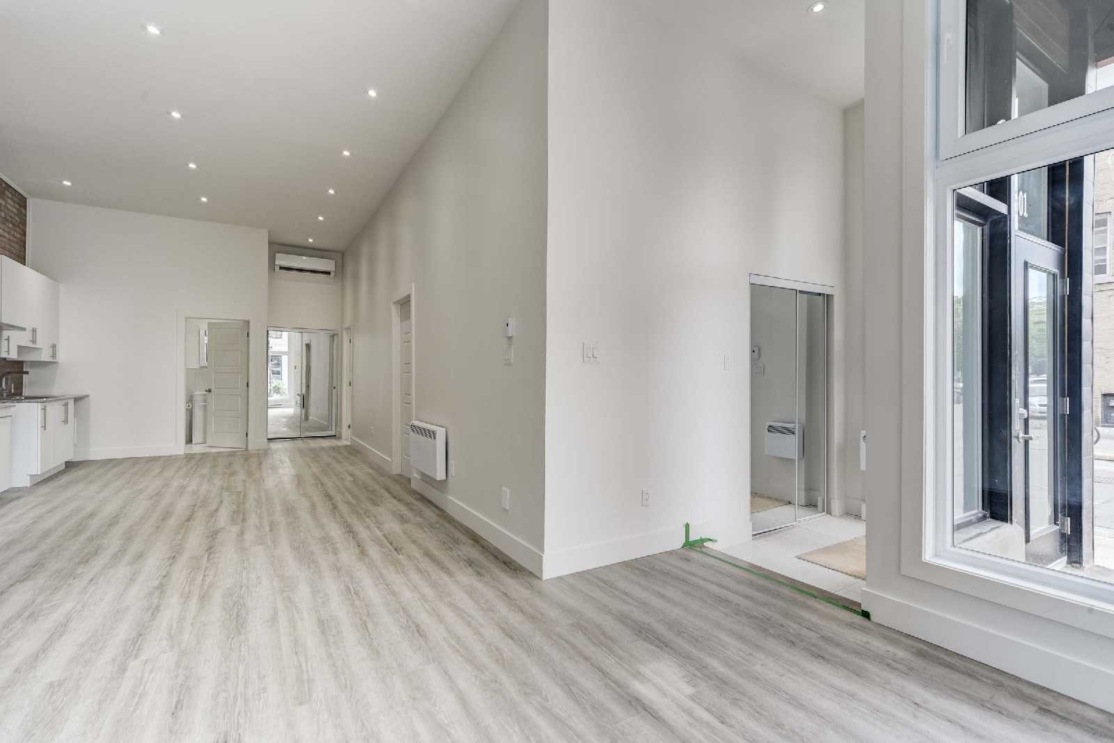 3501 Rue Sainte-Catherine E — photo 3