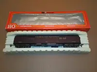 Ho scale model train Rivarossi coach car