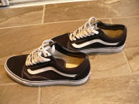 VANS-OLD SKOOL HOMME BLACK/WHITE CLASSICS SHOE GRANDEUR 9.5