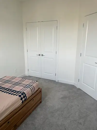 Private room with separate washroom is available for rent in alces for vegetarian female. Kitchen an...