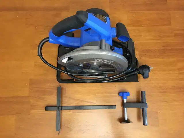 Mastercraft 14A Circular Saw w/ LED Work Light in Power Tools in St. John's - Image 4