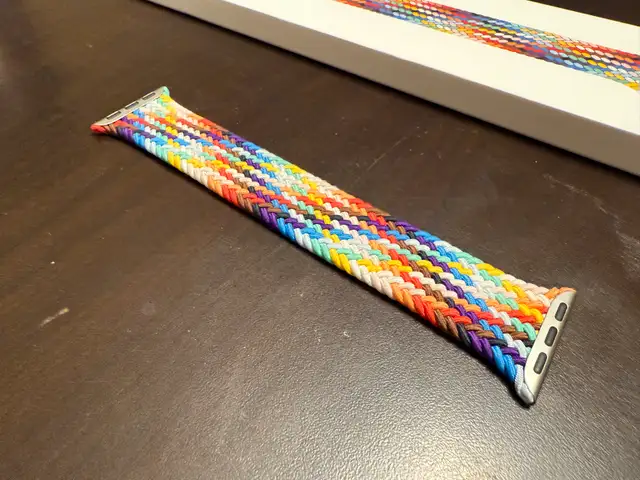 Apple Watch pride band (braided solo loop)62864362033153123