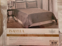 Isabella Queen comforter set