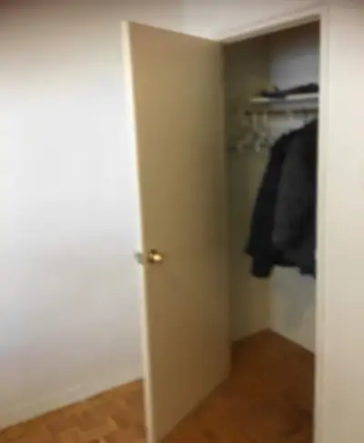 I am looking for a Single person (Worker or student)who is interested in sharing 2 bedrooms 1washroo...
