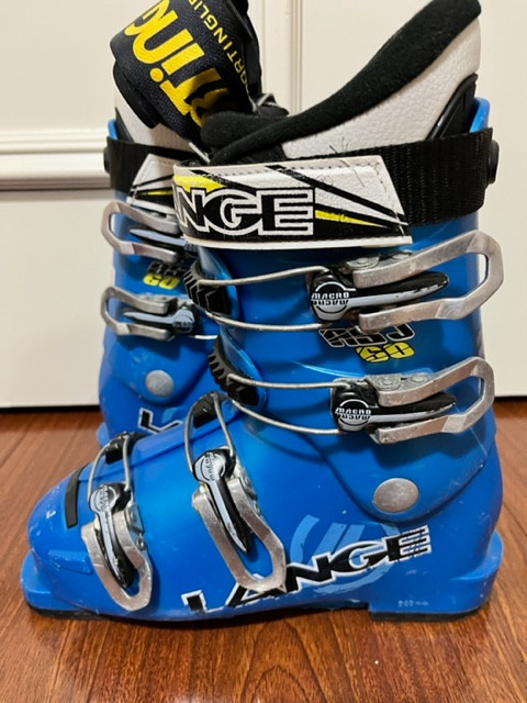 Children's Skis and Ski Boots And Snowboards & Boots in Ski in City of Toronto - Image 2