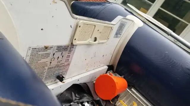 11ft inflatable zodiac style boat, 15 hp and trolling motor in Powerboats & Motorboats in Edmonton - Image 5