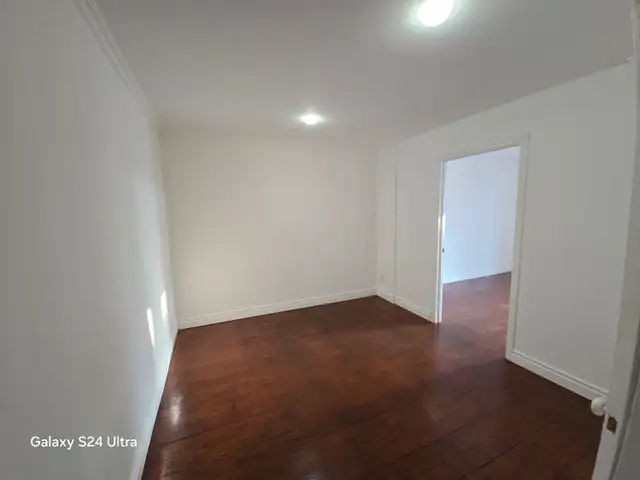 Spacious Duplex Apartment in Pointe-Saint-Charles in Long Term Rentals in City of Montréal - Image 11