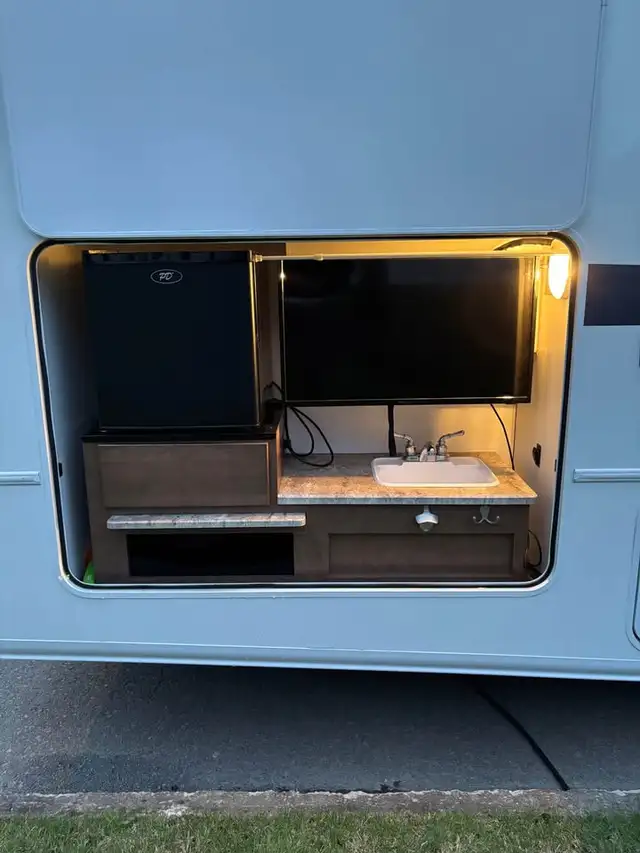 VR winnebago intent 29L 2019 in RVs & Motorhomes in Québec City - Image 10