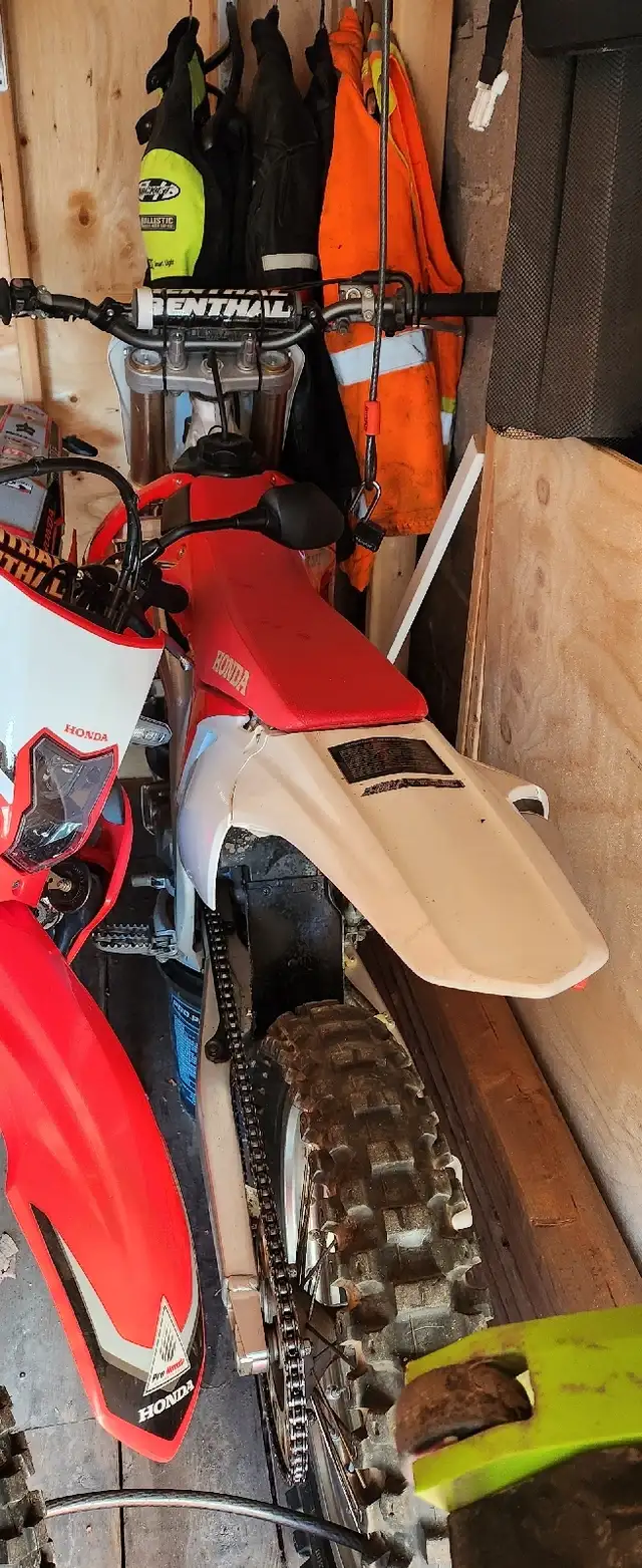 CRF 450 R in Dirt Bikes & Motocross in Peterborough - Image 3