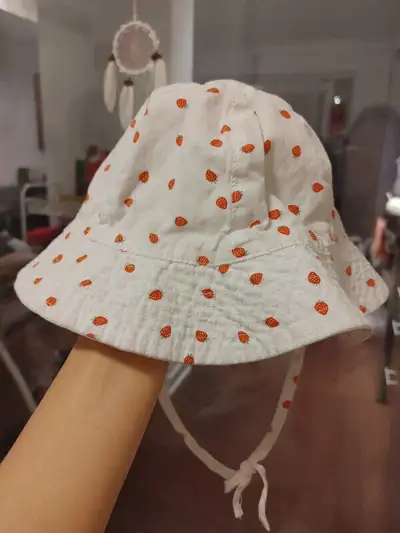 H&M Toddler 6 month to 2 yrs old strawberry hat, View more