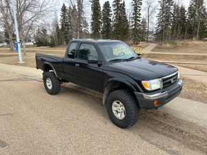 All Toyota Tacomas for Sale in Edmonton | Kijiji Autos