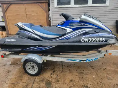 2006 Yamaha FX High output. Blown engine. Engine is out but have all parts. Complete watercraft. Gre...