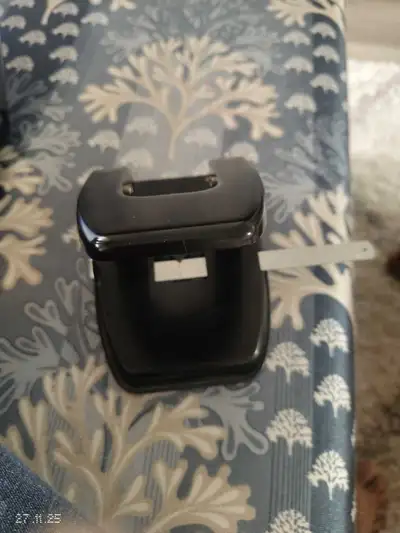 I'm offering a Swingline black hole punch and two staplers. These office supplies are in used condit...