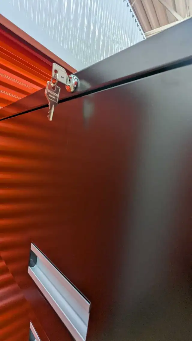 Steel Filing Cabinet in Other in City of Montréal - Image 3