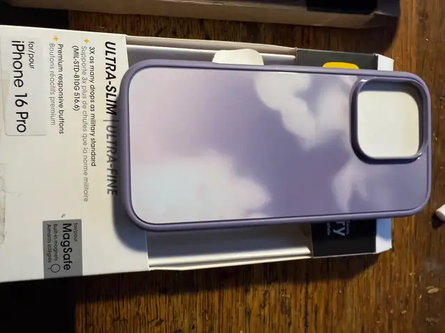 OTTERBOX iPhone 16 Pro  Defender Series phone Case - Black in Cell Phone Accessories in Barrie - Image 7