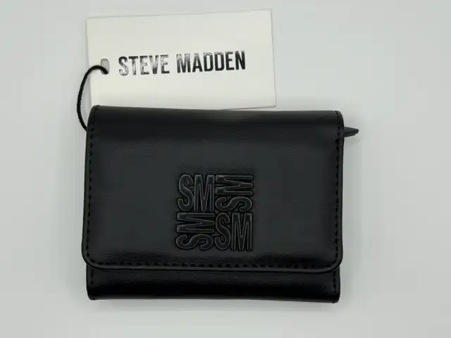 Steve Madden Barber Wallet Black in Women's - Bags & Wallets in Sudbury - Image 2