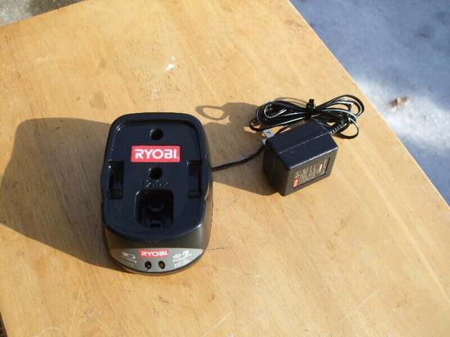 RYOBI BATTERY CHARGER FOR TOOLS in Other in Belleville - Image 2