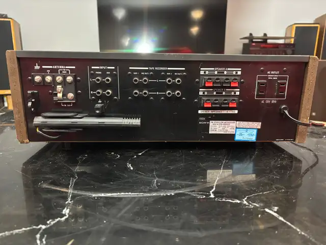 Vintage 70’s Sony Stereo Receiver in Stereo Systems & Home Theatre in Kitchener / Waterloo - Image 4