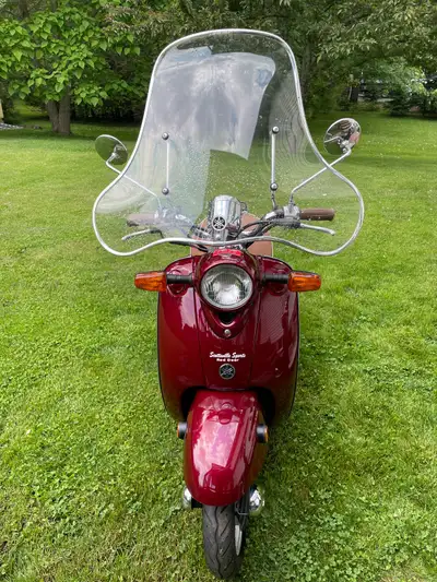 2 scooters for sale Make: Yamaha Vino Model: YJ50RN Year: 2001 In excellent condition - Like new and...