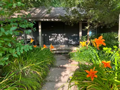 LAKEVIEW COTTAGE at SEACLIFF BEACH for Beach Lovers