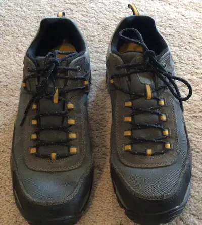 Dark grey yellow waterproof suede leather breathable membrane non marking omni grip rubber sole mode...