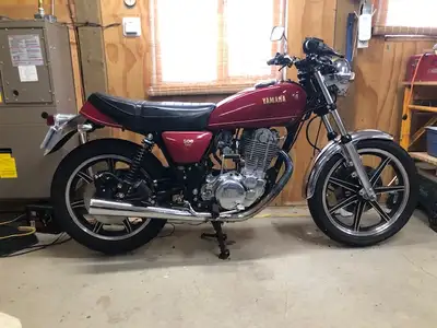 1978 yamaha sr500 in exceptional condition. Beautiful bike, collector plated. Helmets, clothing and...