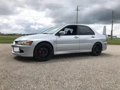 Imported from MI 103,000 miles Garage kept (not the picture that was at a friends place) Makes aroun...