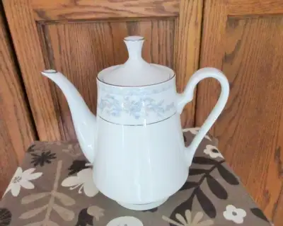 Tall COFFEE POT… SOMERSET Pattern by EXCEL, View more