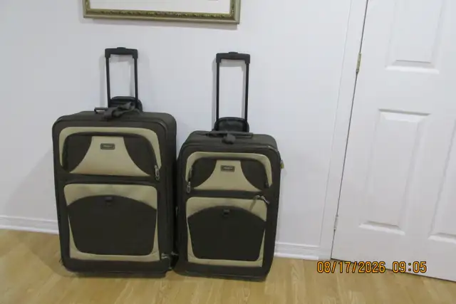 TWO SUITCASES FOR TRAVEL