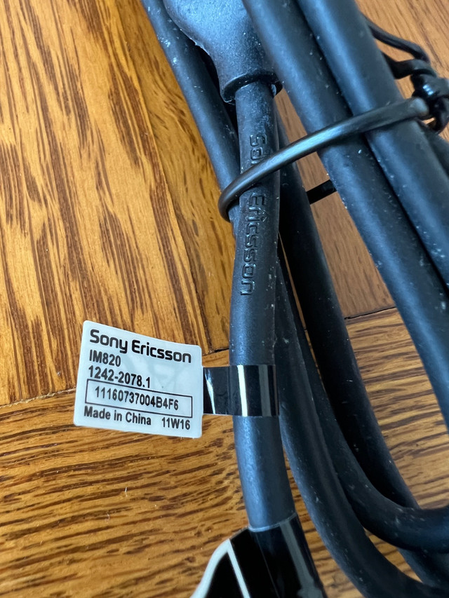 Sony IM820 HDMI to Micro-HDMI cable 3ft new in General Electronics in Markham / York Region - Image 2