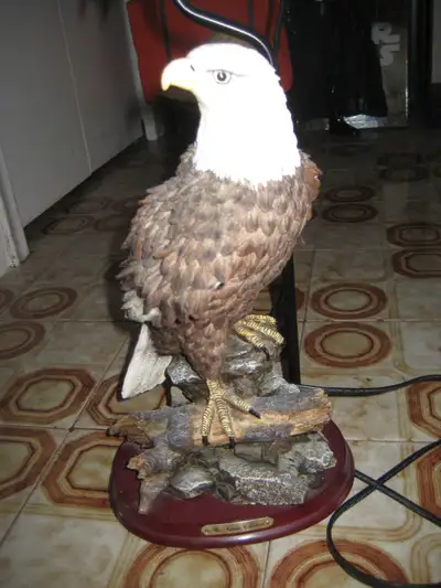 Real cool 'eagle' lamp. Good shape $25
