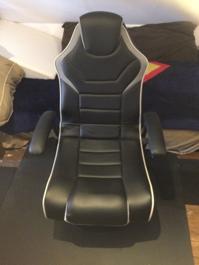 Rocker Gaming Chair in Chairs & Recliners in Hamilton
