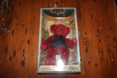 Gund 1992 Christmas Bear Still In Original Box, View more