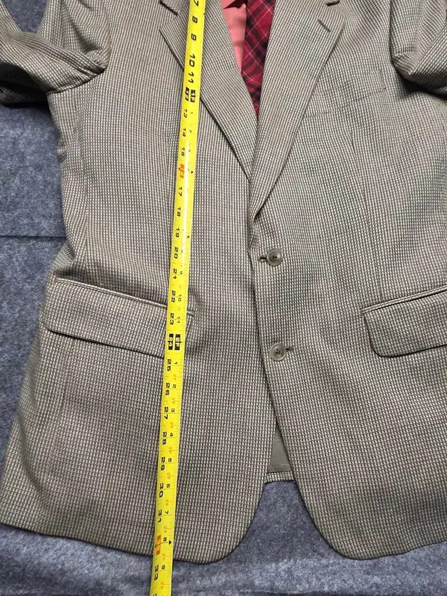 Burberrys Sport Blazer Jacket Men 42 Wool in Men's in City of Toronto - Image 9